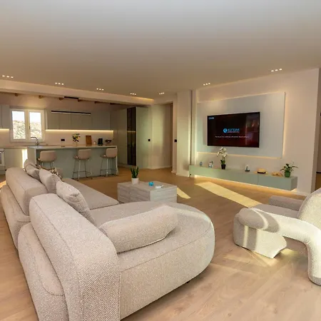 Sunset Luxe Penthouse *